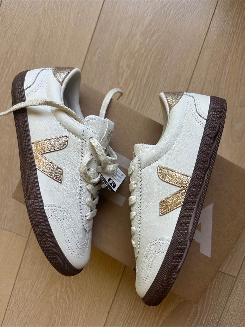 Veja White Leather Sneakers with Bark Accent - Picture 3 of 4